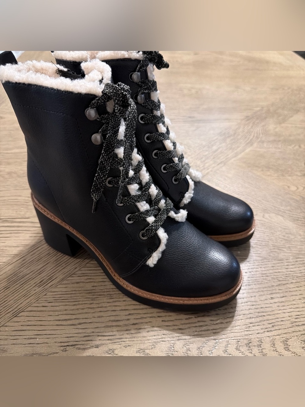 NWT LifeStride Heels LifeStride | Rhodes Cozy Boot Sherpa Lined Suede Leather 9